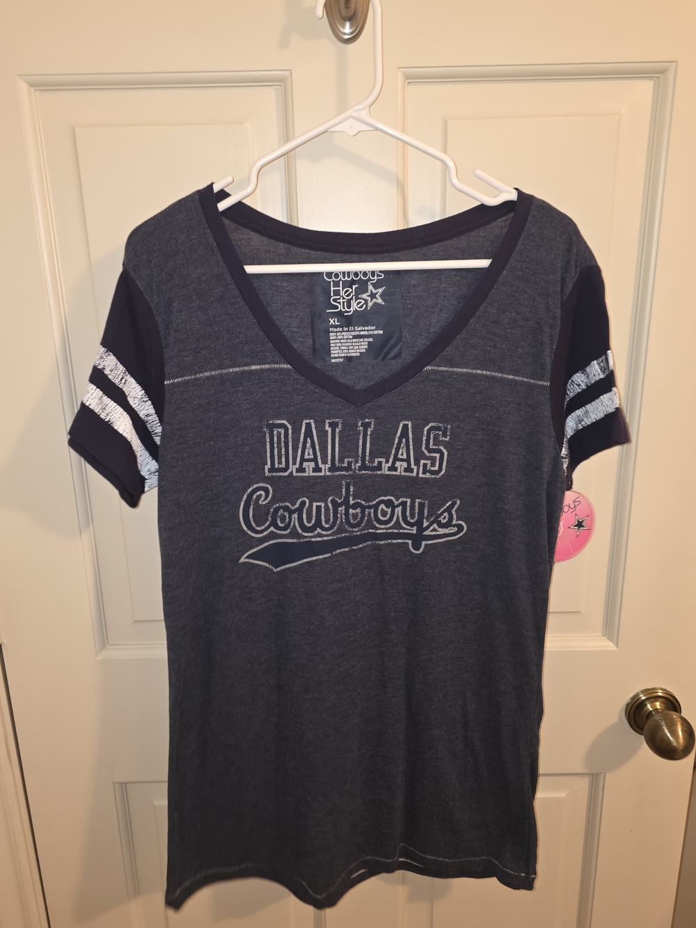 Cowboys Her Style NFL Womens' V-Neck Short Sleeve Tee